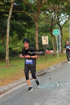 Runner Photo 5684385