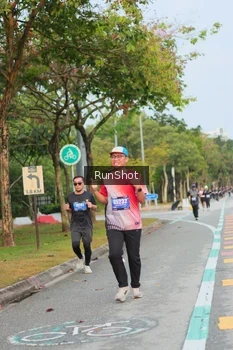 Runner Photo 5684396