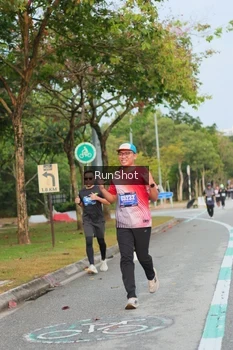 Runner Photo 5684409