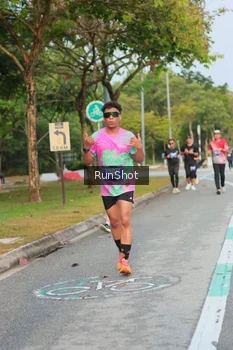Runner Photo 5684425