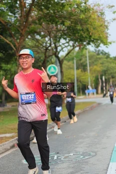 Runner Photo 5684426