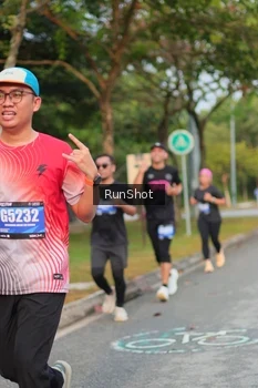 Runner Photo 5684427