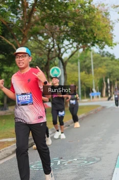 Runner Photo 5684428
