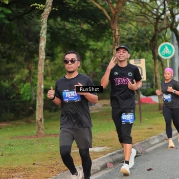 Runner Photo 5684453