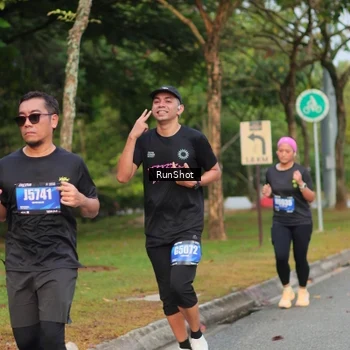 Runner Photo 5684475