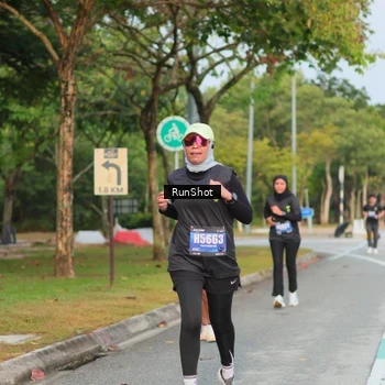 Runner Photo 5684571