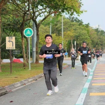 Runner Photo 5684674