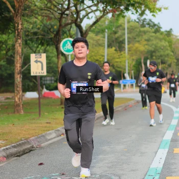 Runner Photo 5684702