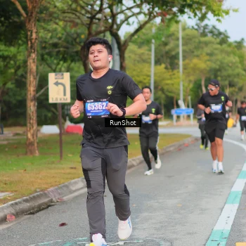 Runner Photo 5684703