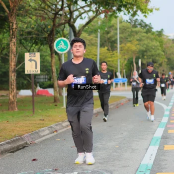 Runner Photo 5684706