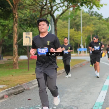 Runner Photo 5684708