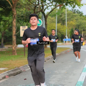 Runner Photo 5684717
