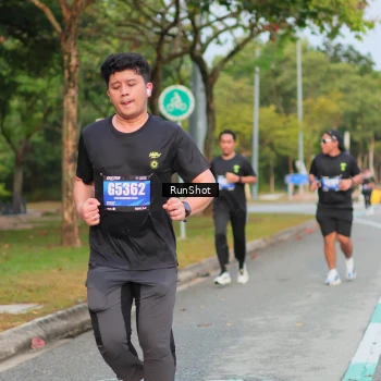 Runner Photo 5684723
