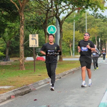 Runner Photo 5684732