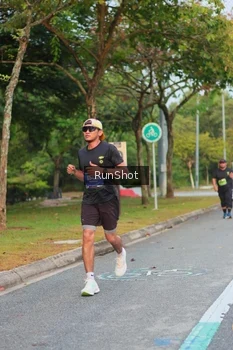 Runner Photo 5684807
