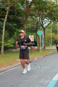 Runner Photo 5684865