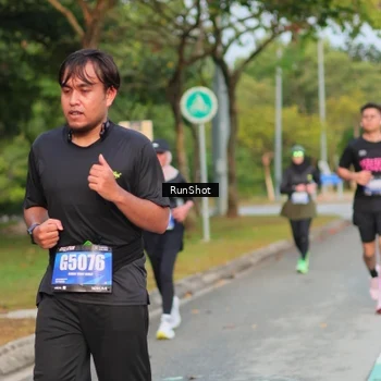 Runner Photo 5684879