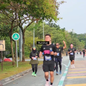 Runner Photo 5684898