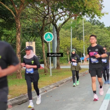 Runner Photo 5684901