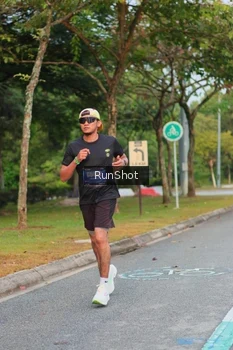 Runner Photo 5684908