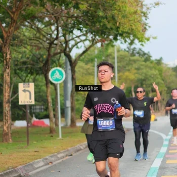 Runner Photo 5684921
