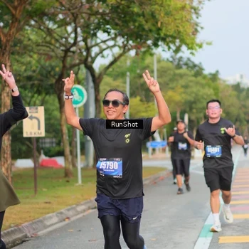 Runner Photo 5684984