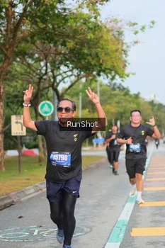 Runner Photo 5685004