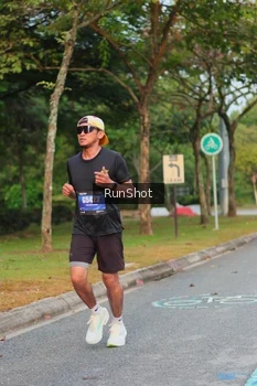 Runner Photo 5685036