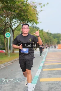 Runner Photo 5685039