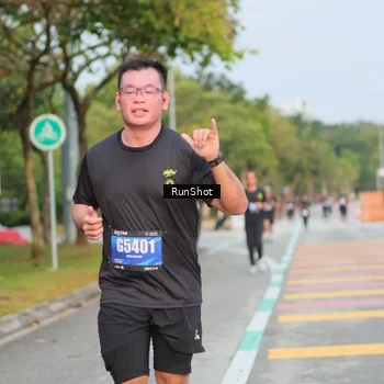 Runner Photo 5685050