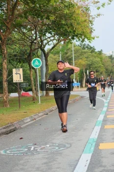 Runner Photo 5685063