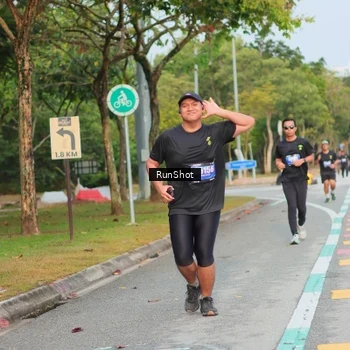 Runner Photo 5685065