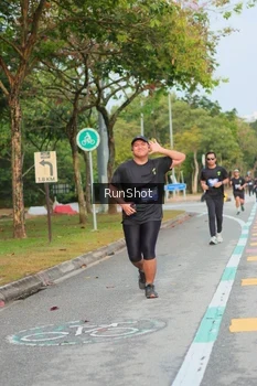 Runner Photo 5685069