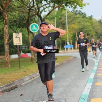 Runner Photo 5685090