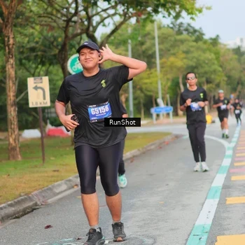 Runner Photo 5685093