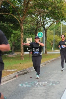 Runner Photo 5685117
