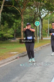 Runner Photo 5685132
