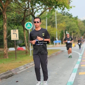 Runner Photo 5685154