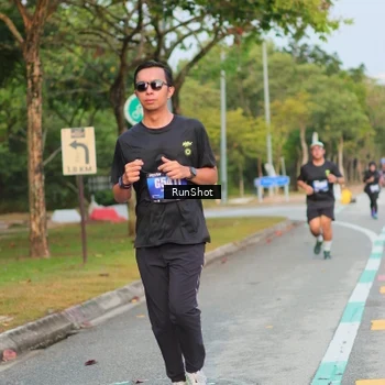 Runner Photo 5685163