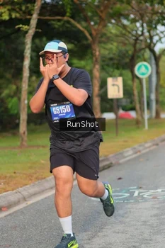 Runner Photo 5685234