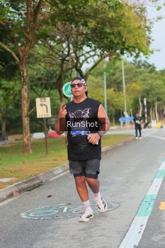 Runner Photo 5685315