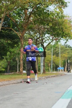 Runner Photo 5685465