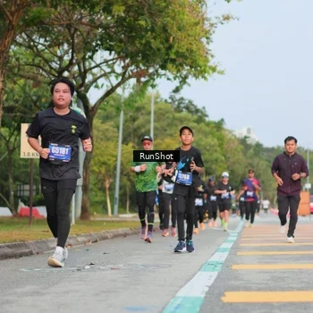Runner Photo 5685500