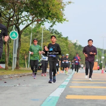 Runner Photo 5685515