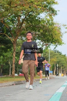 Runner Photo 5685537