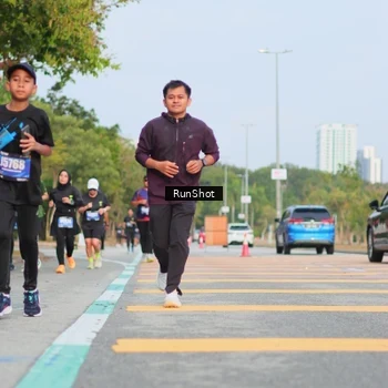 Runner Photo 5685549