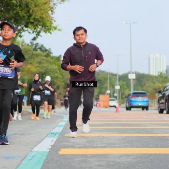 Runner Photo 5685554