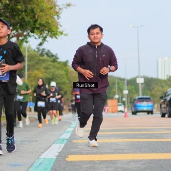 Runner Photo 5685560