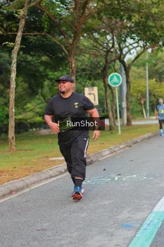 Runner Photo 5685597