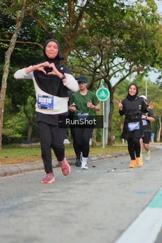 Runner Photo 5685652